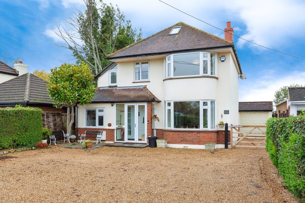 Property photo 1 of 33 Front External