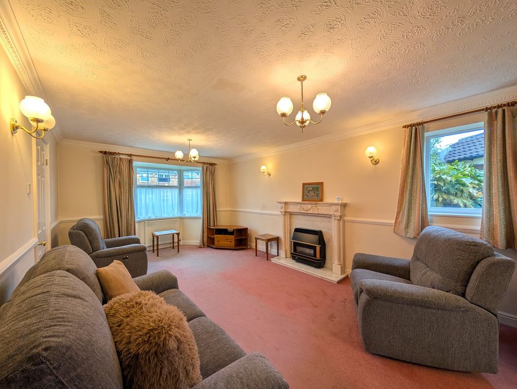 Property photo 2 of 24