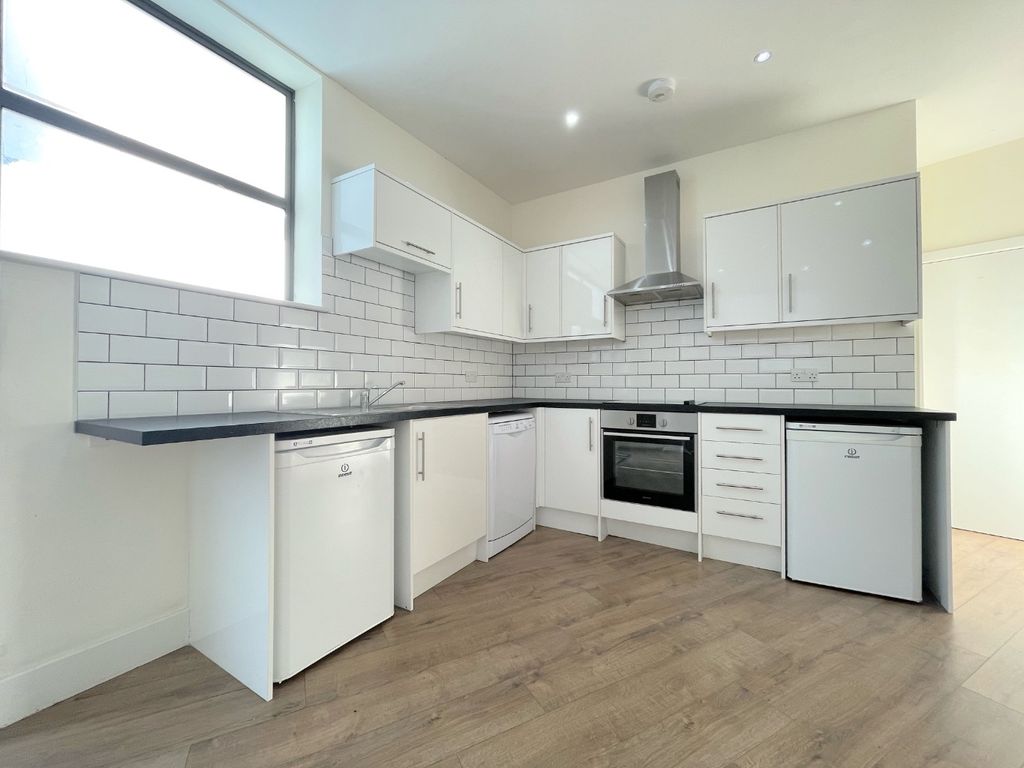 Property photo 2 of 5 3027232