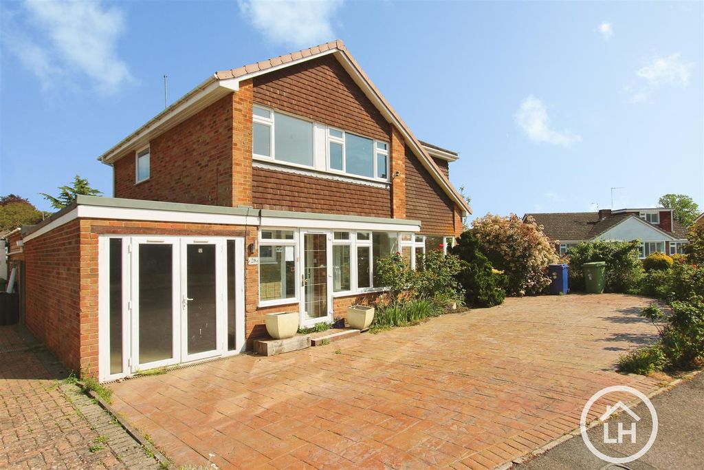 Property photo 1 of 16 External