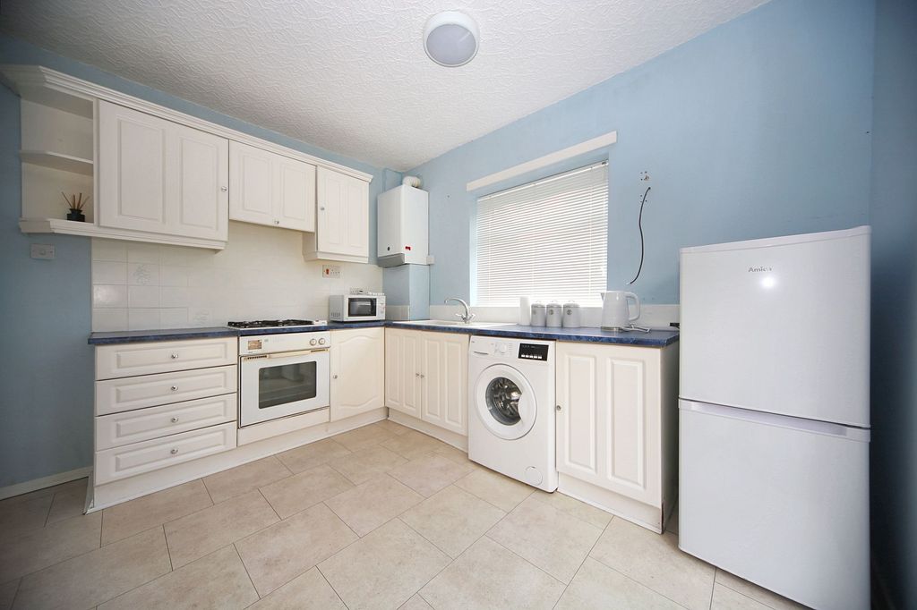 Property photo 2 of 22