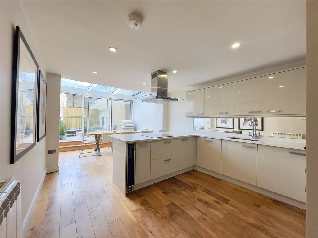 Property photo 3 of 13 Img_9677.Jpg