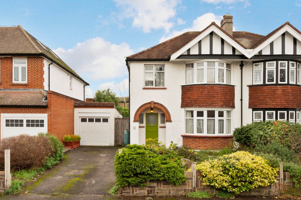 Property photo 2 of 23 Picture No. 03