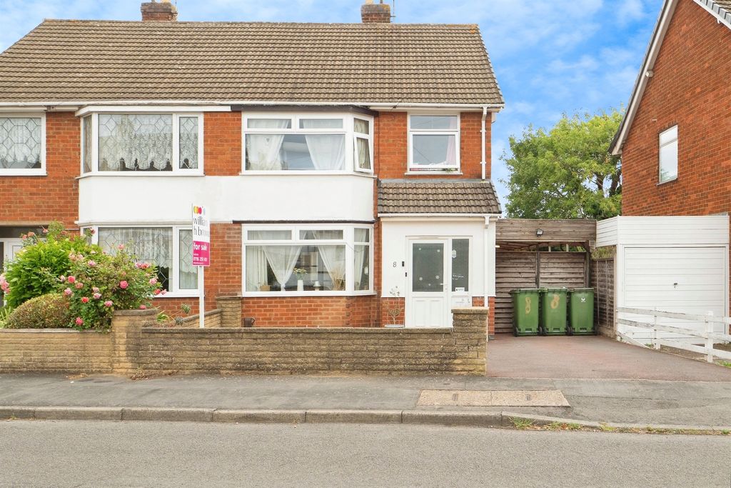 Property photo 1 of 17