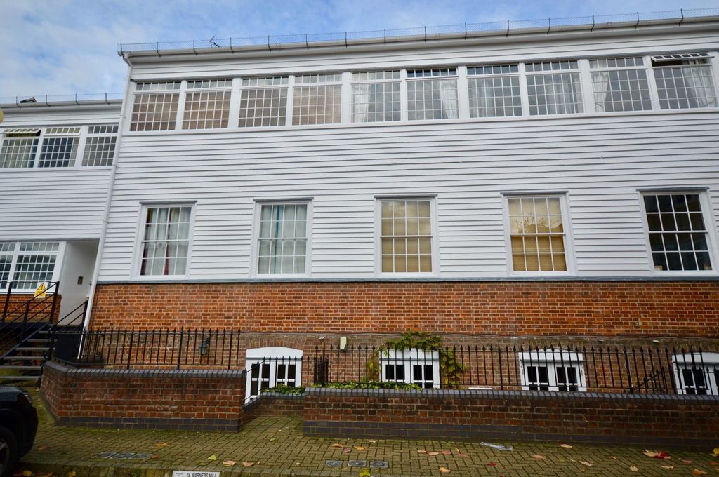 Property photo 1 of 7 (Main)