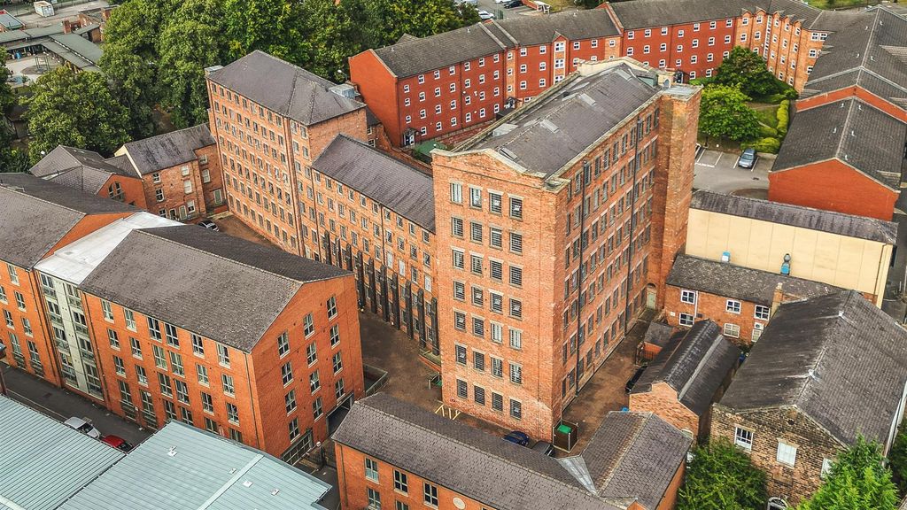 Property photo 1 of 12 External 4.Jpg