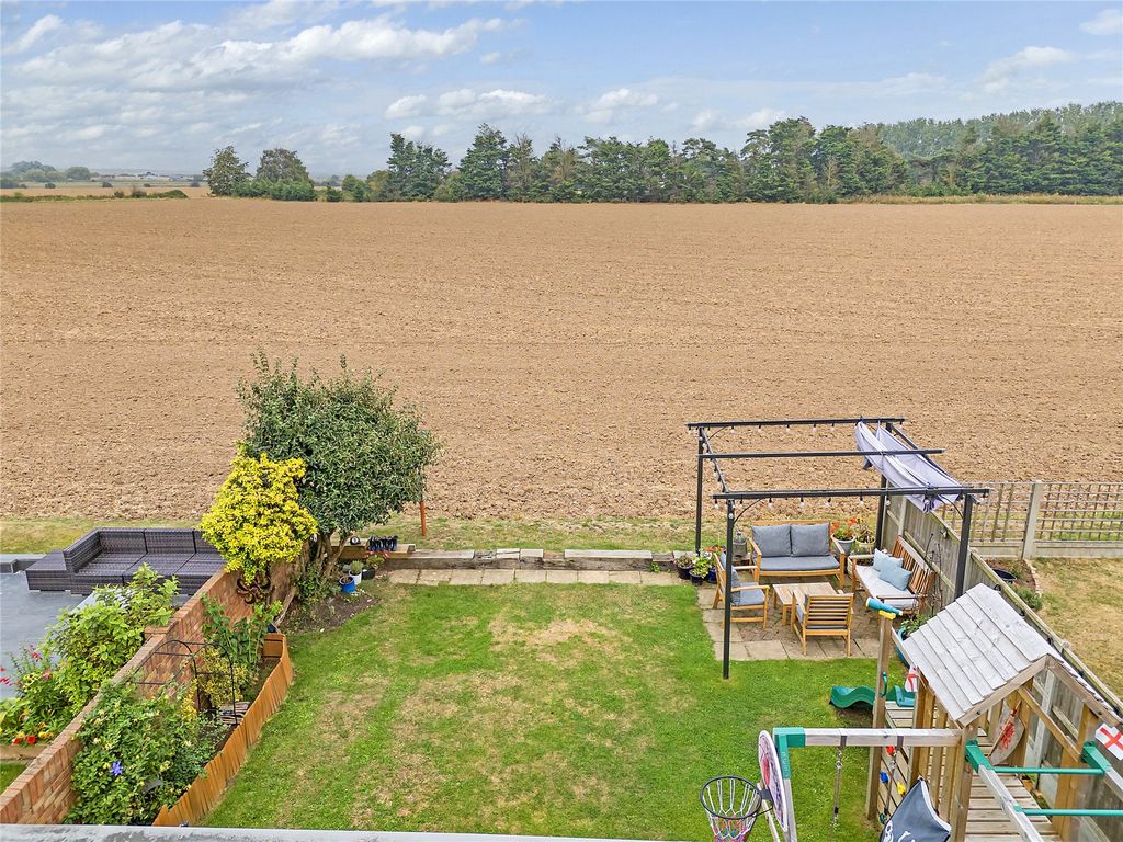 Property photo 2 of 21 Picture No. 28