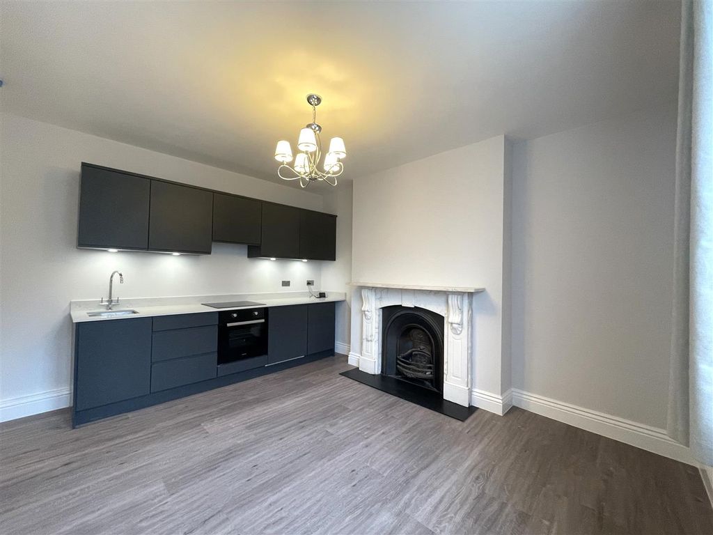 Property photo 3 of 10 Rec.Jpg