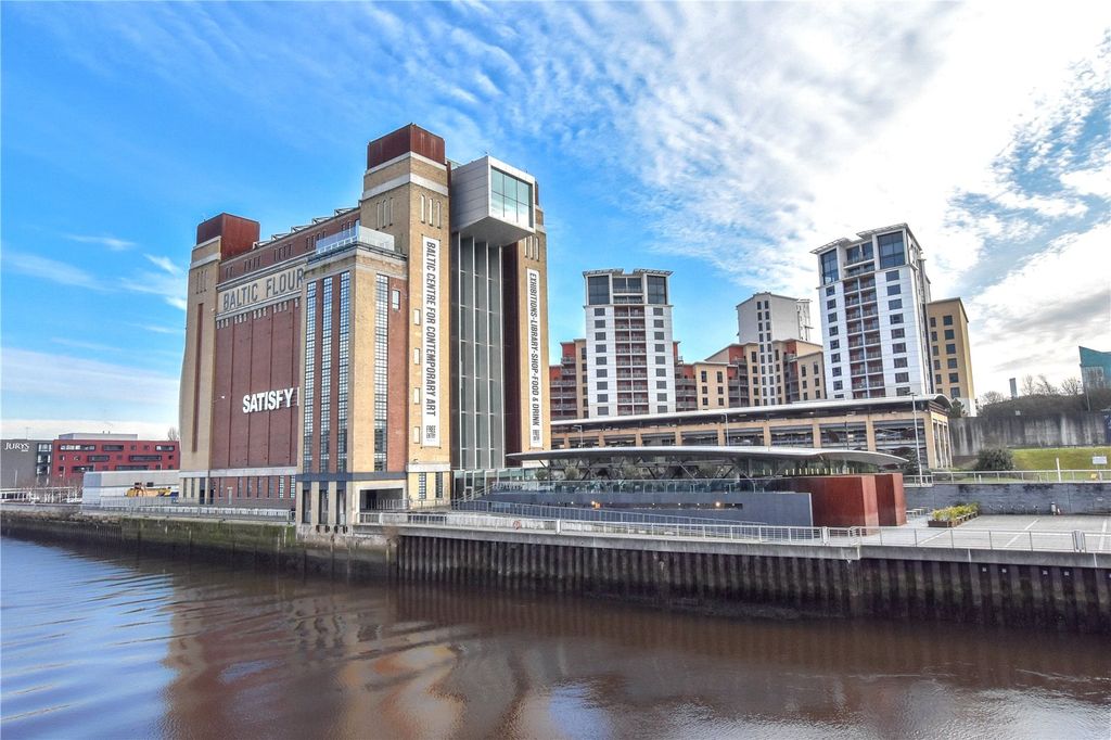 Property photo 2 of 10 Picture No. 30