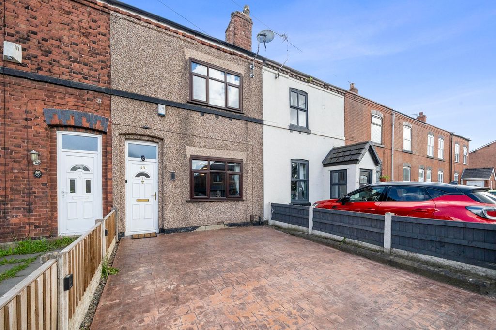 Property photo 1 of 15