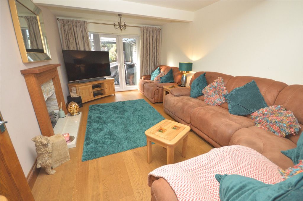 Property photo 2 of 19 Picture No. 04