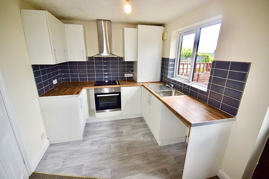 Property photo 2 of 9 1523124