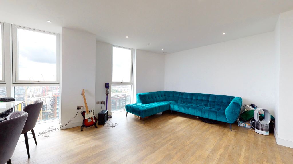 Property photo 3 of 23