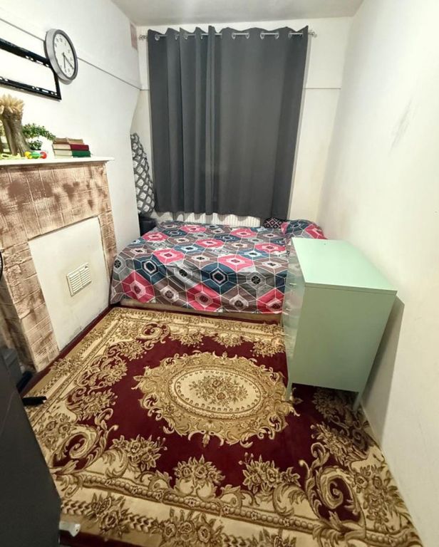 Property photo 1 of 2