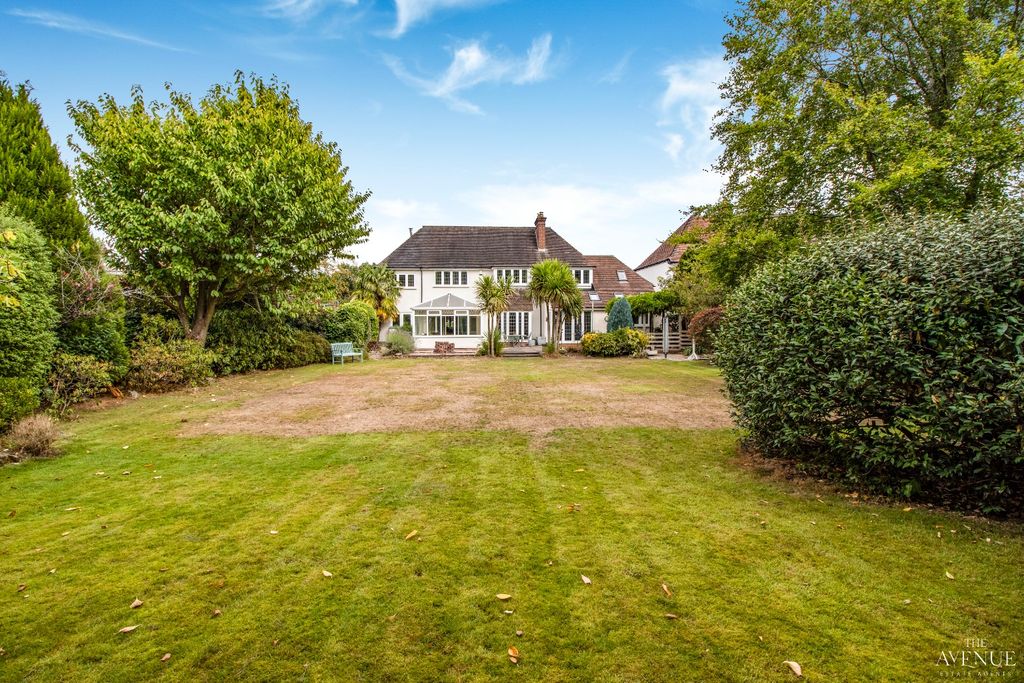 Property photo 3 of 47 4267237