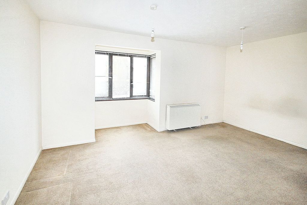 Property photo 3 of 4