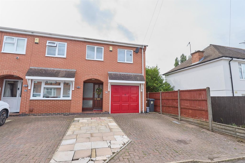 Property photo 1 of 11 Edward St_5.Jpg
