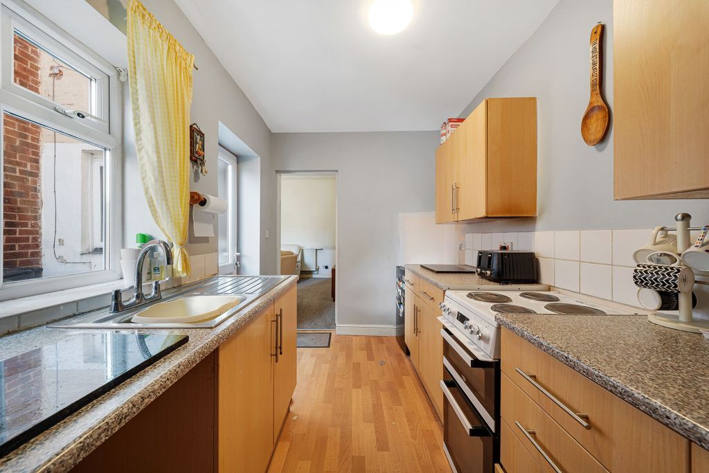 Property photo 3 of 13