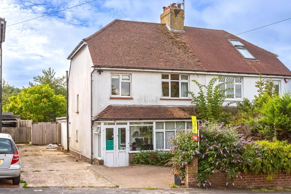 Property photo 2 of 21 Carden Avenue_14.Jpg