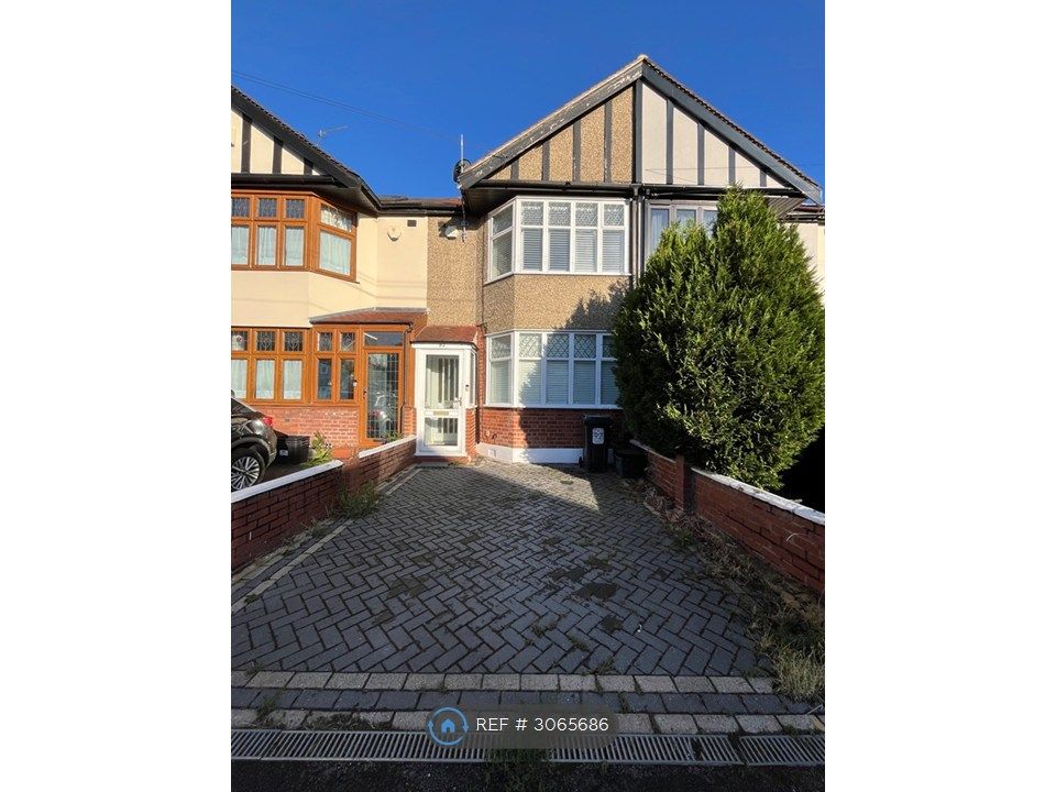 Property photo 1 of 32