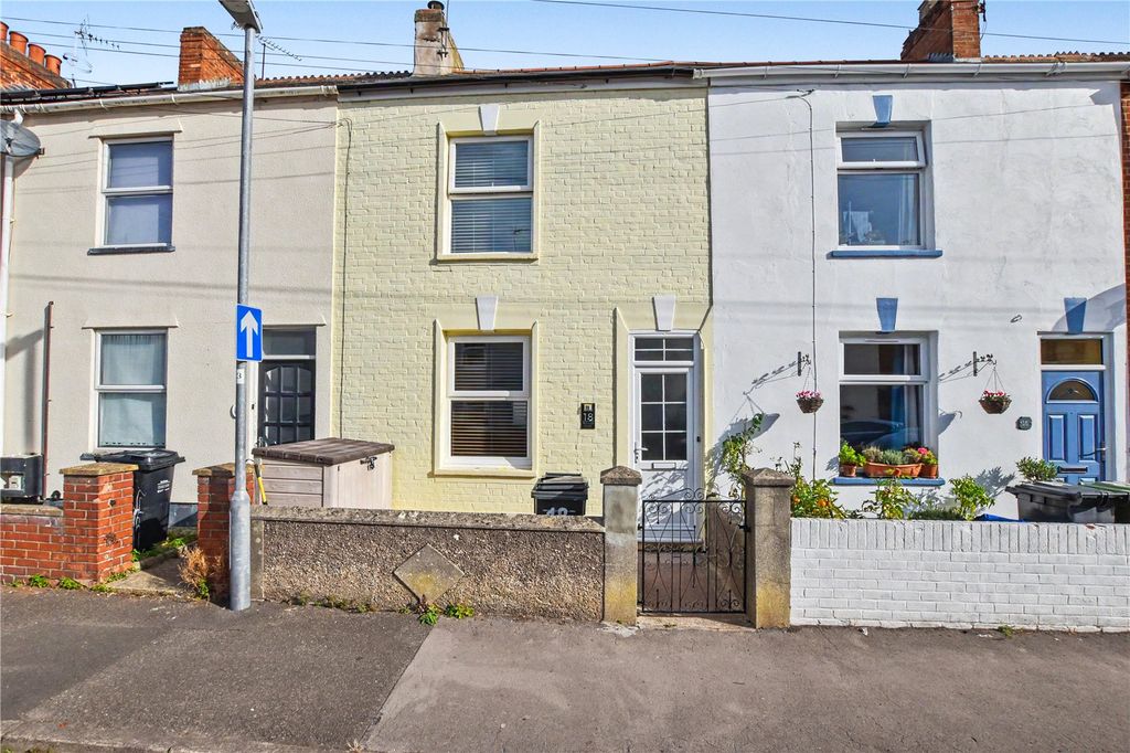 Property photo 1 of 18 Picture No. 04