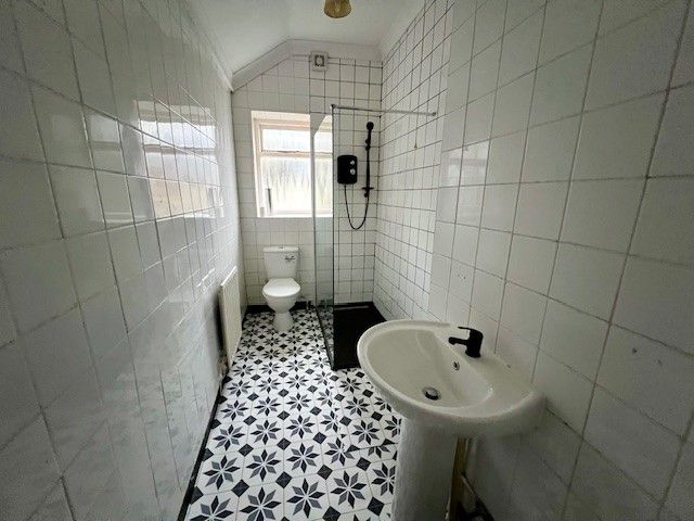 Property photo 2 of 5 Bathroom