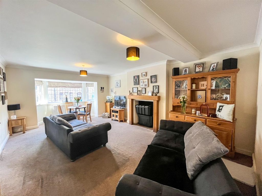 Property photo 2 of 14 Living Room