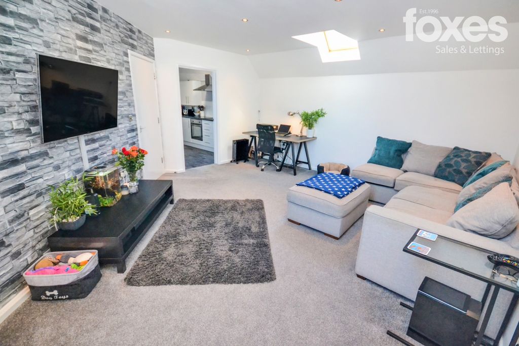 Property photo 2 of 11 2620292
