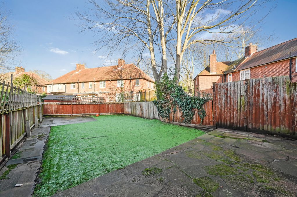 Property photo 3 of 18 Picture No. 16