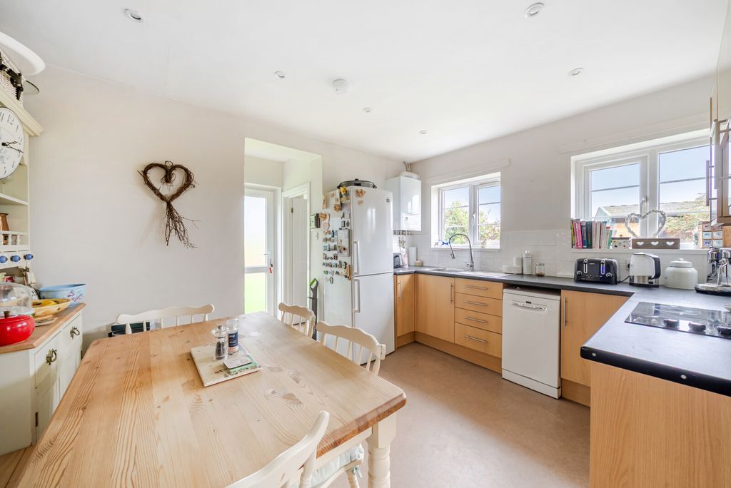 Property photo 2 of 21 1-6Ad8dc707B15c-1...