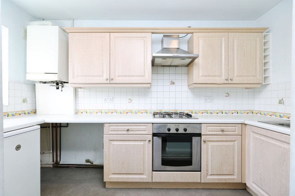 Property photo 3 of 17