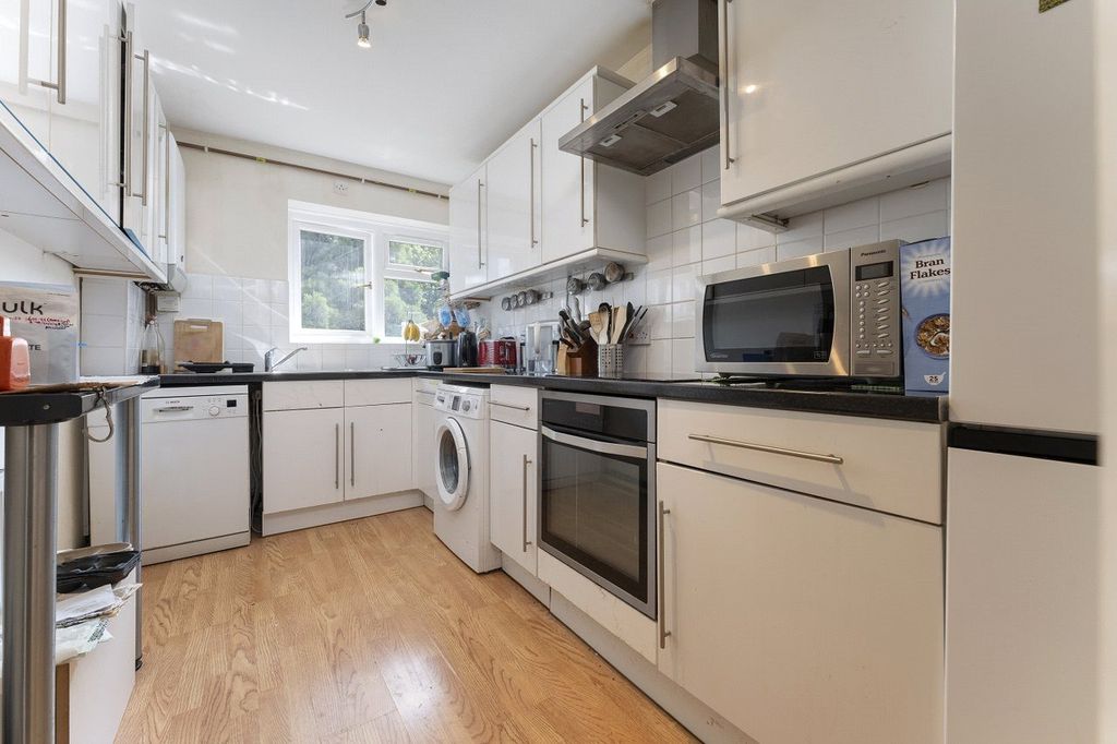 Property photo 2 of 12 Picture No. 06