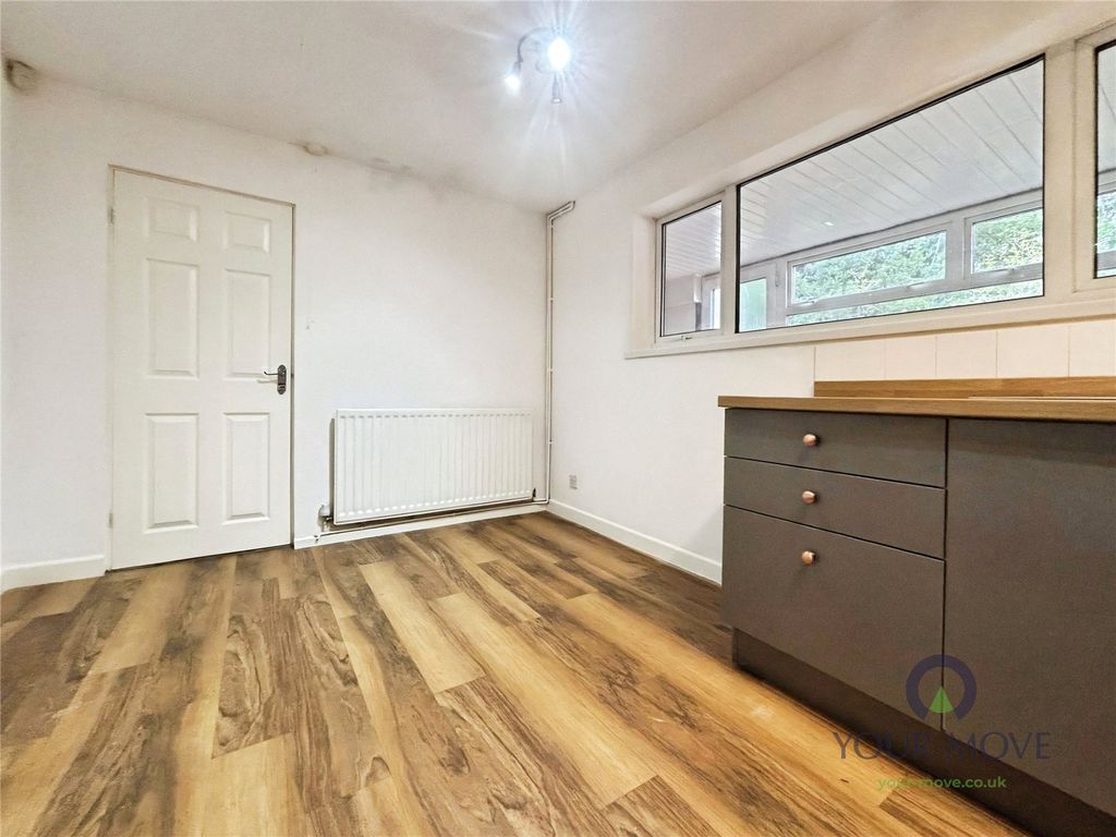 Property photo 3 of 11 Picture No. 02