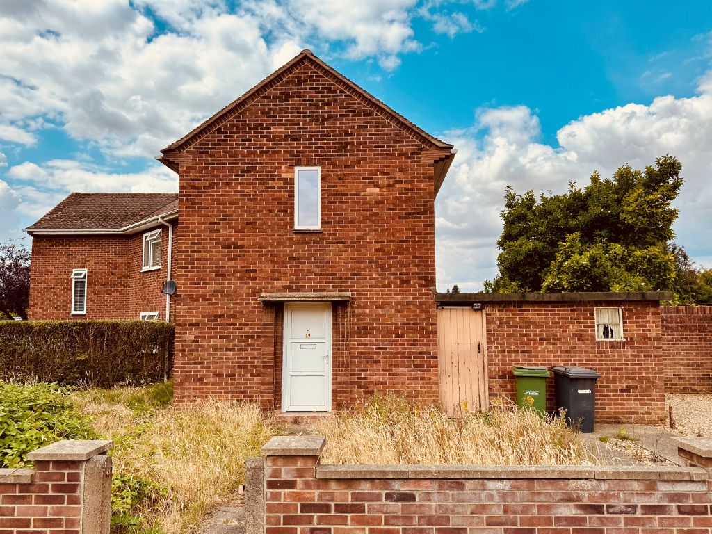 Property photo 2 of 12