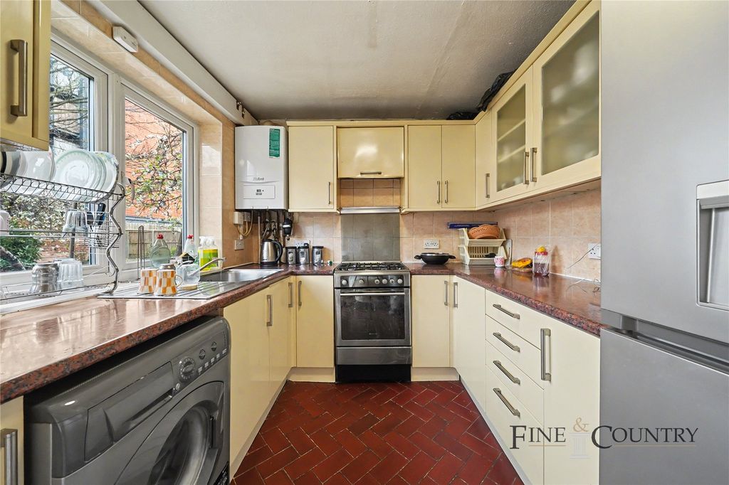 Property photo 2 of 12 Picture No. 03