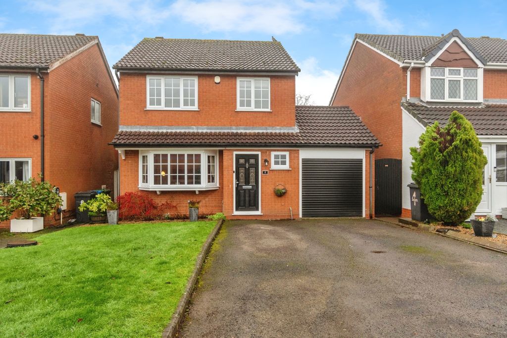 Property photo 1 of 16 Front