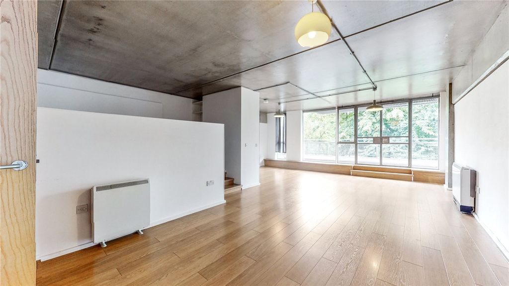 Property photo 1 of 11 Picture No. 02