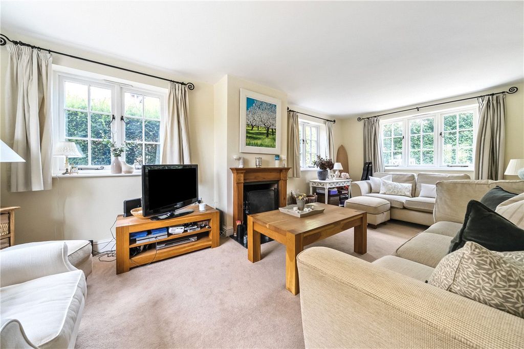 Property photo 2 of 12 Picture No. 02