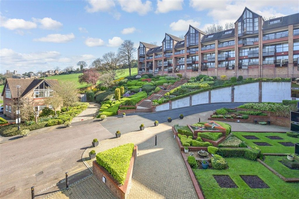 Property photo 1 of 12 External (Web)