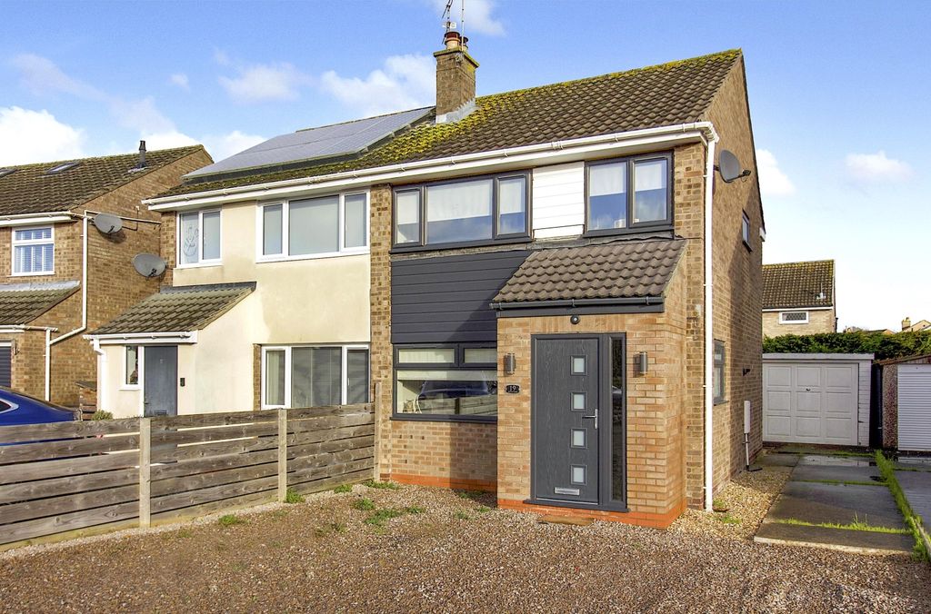 Property photo 1 of 16 Front