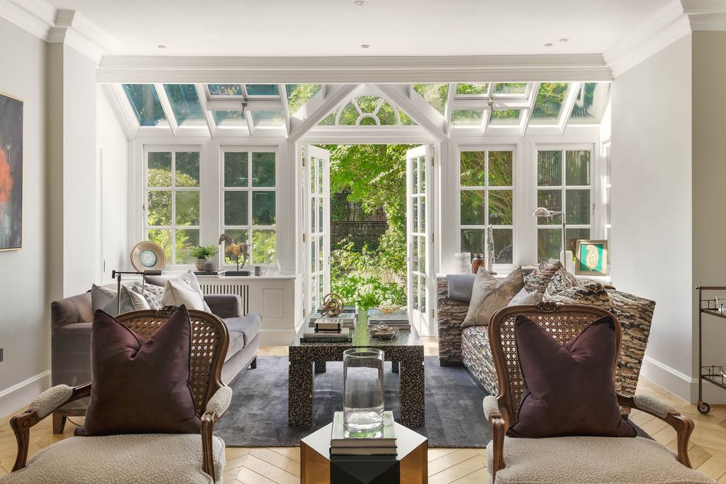 Property photo 2 of 21 Flat 1/6, 89 Holland Park, London, W11 3Rz