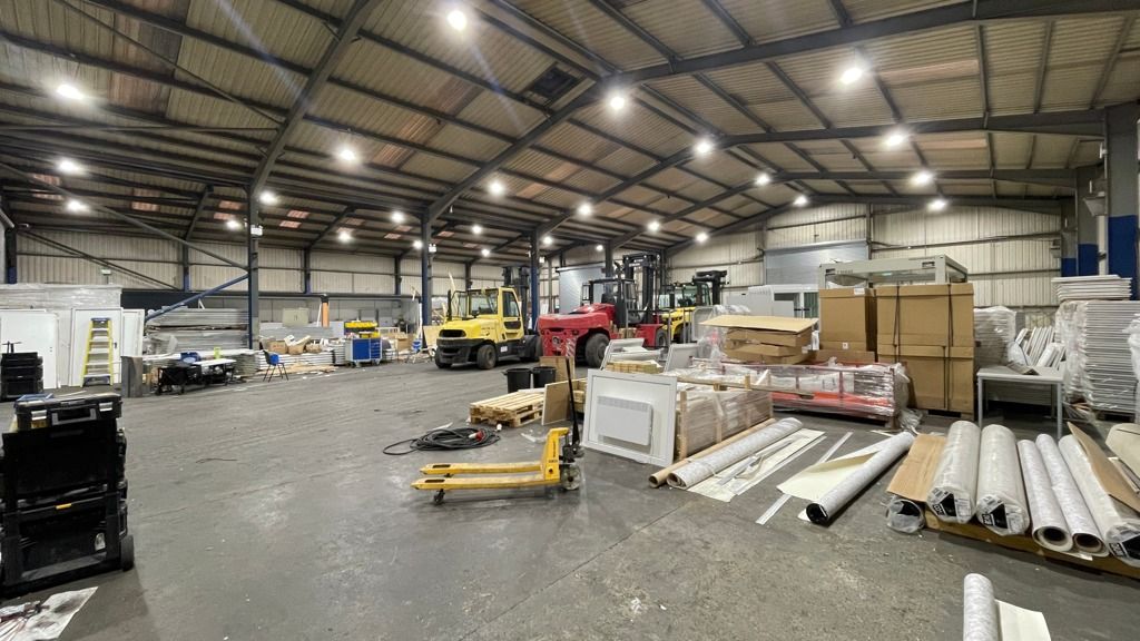 Property photo 3 of 8 Photo 16