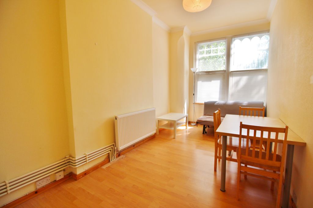 Property photo 2 of 10 Living Room