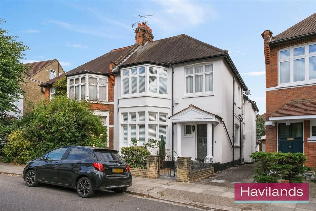 Property photo 1 of 23 Elm Park Road-22.Jpg