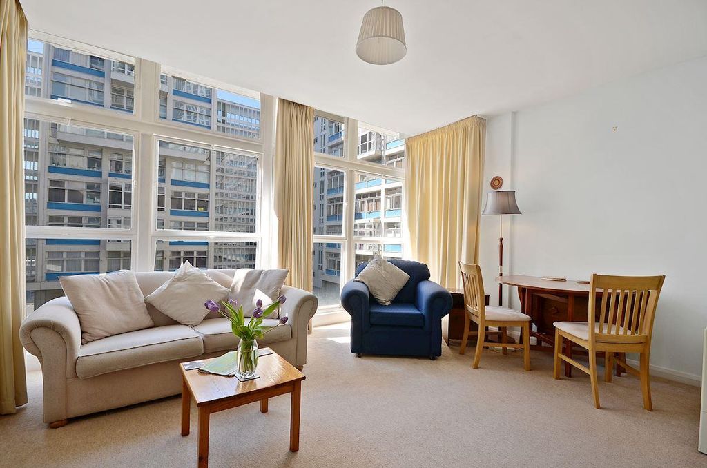 Property photo 1 of 8 Metro Central Heights