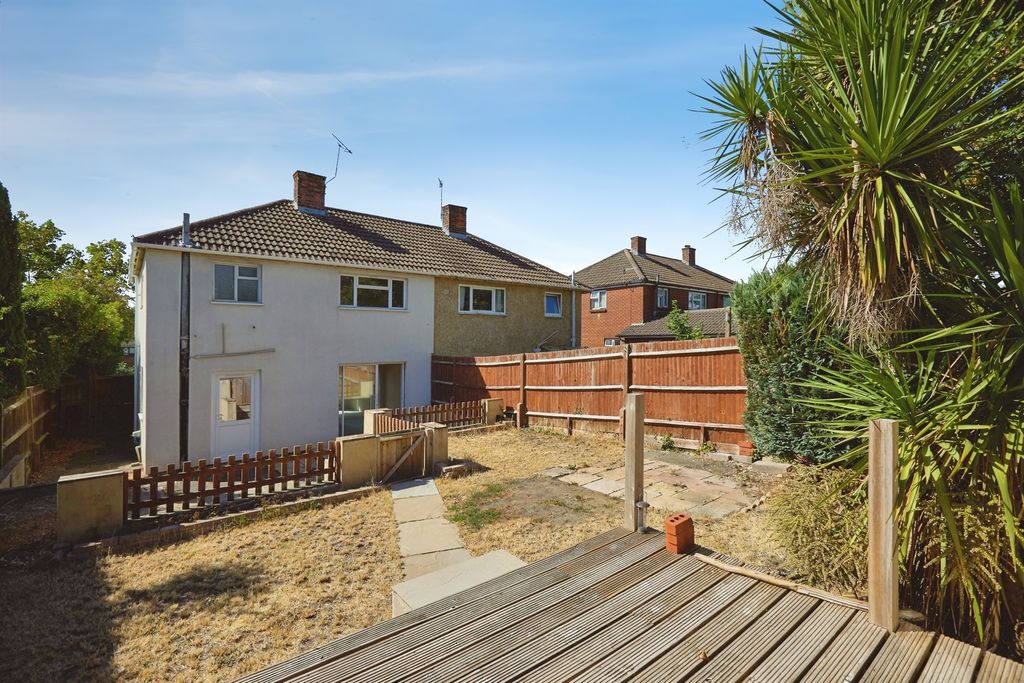 Property photo 2 of 16