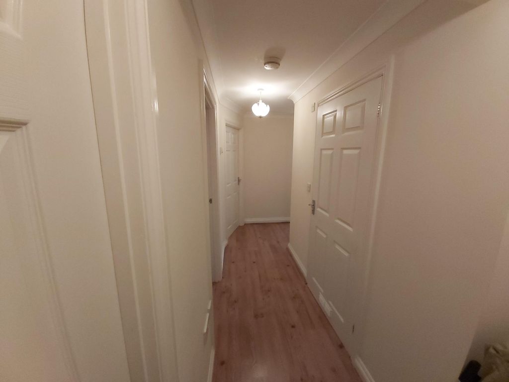 Property photo 2 of 15 Hallway