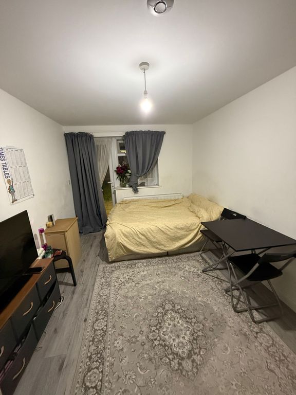 Property photo 1 of 4