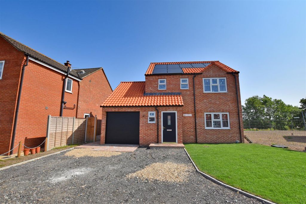 Property photo 1 of 18 110625 #11.Jpg