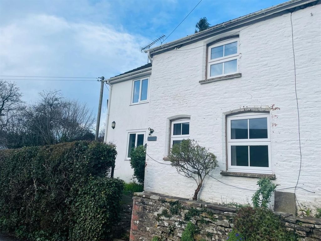 Property photo 2 of 10 Overview